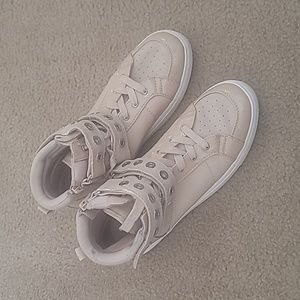 Aldo women's ankle boots patent leather trim size 9